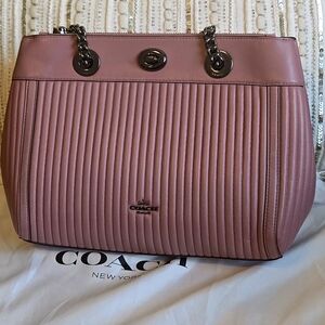 Coach Mauve Quilted Shoulder Bag